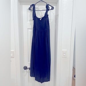 Blue maxi dress from pink blush size medium.